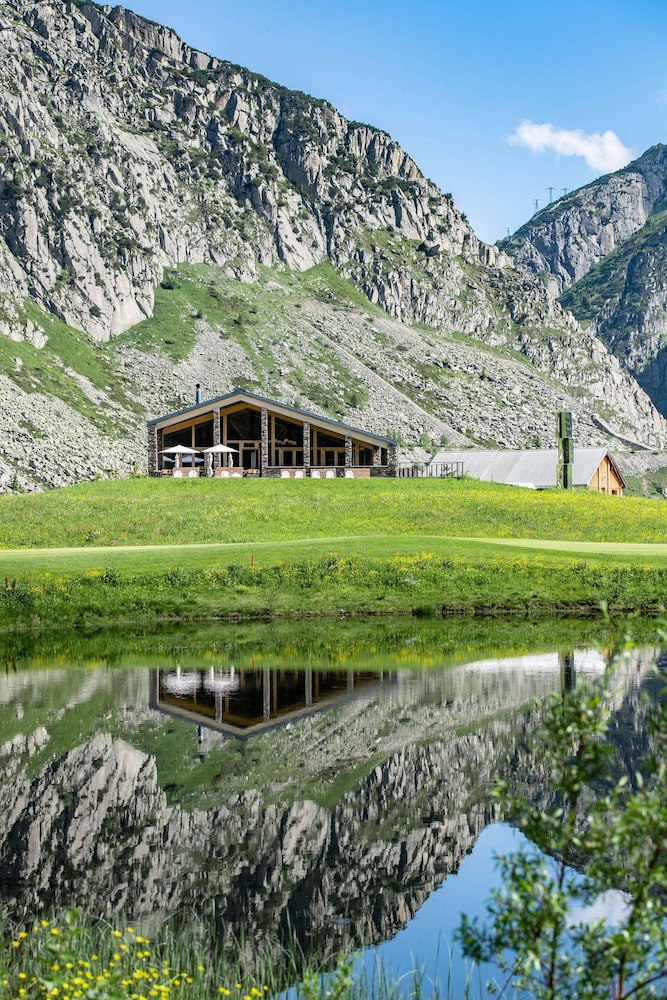 Radisson Blu Hotel Reussen Andermatt 70/74