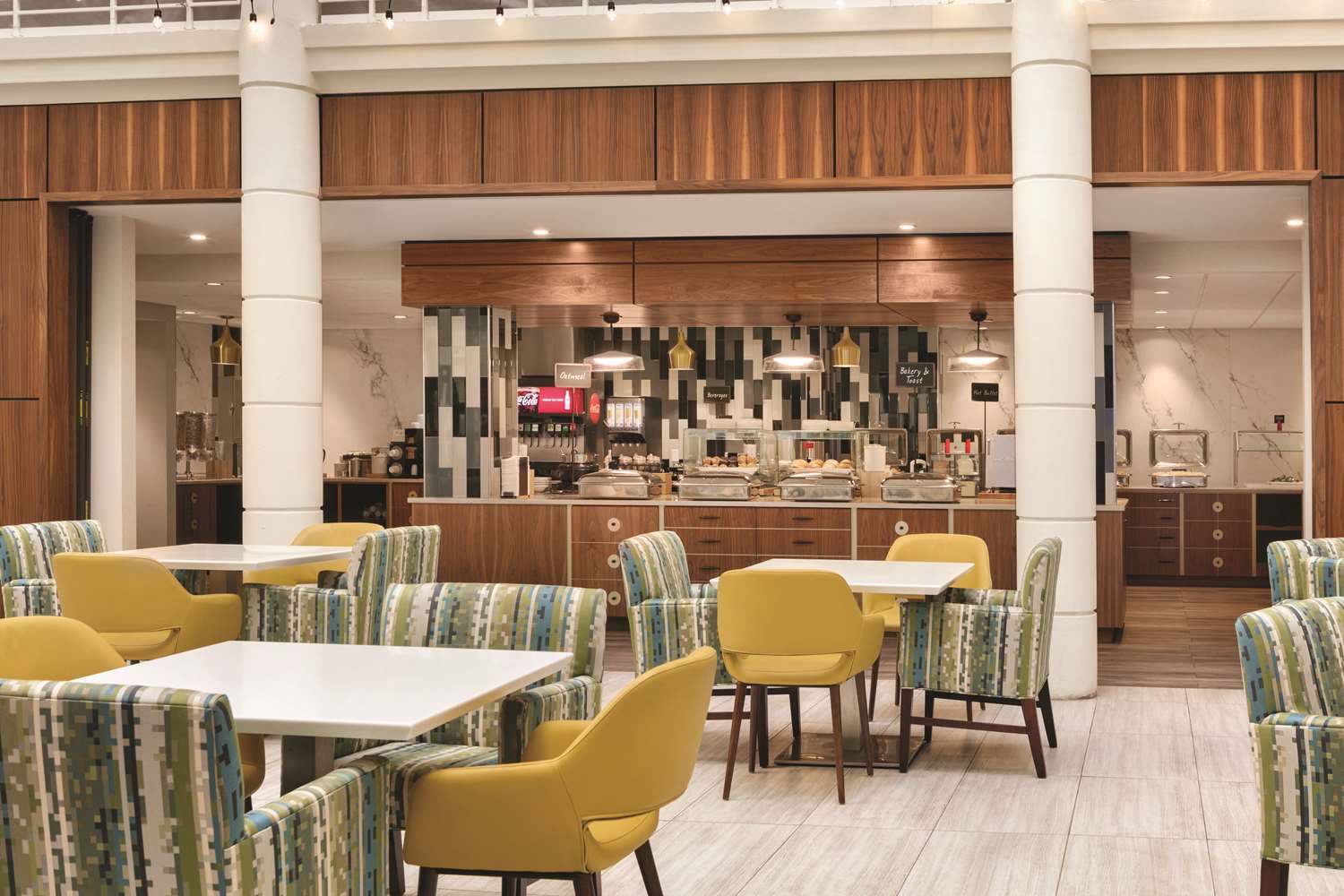 restaurant cafeteria
