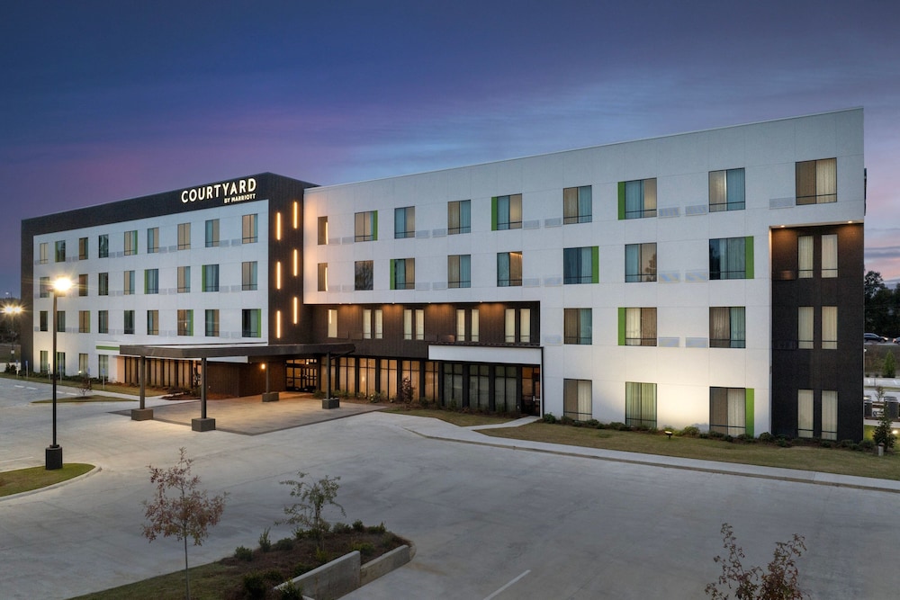 Courtyard by Marriott Northport 2/30
