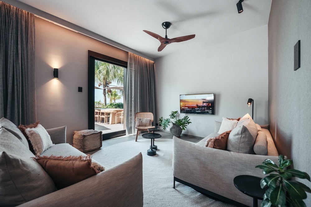 The Kontiki Curacao Beach Resort 48/74