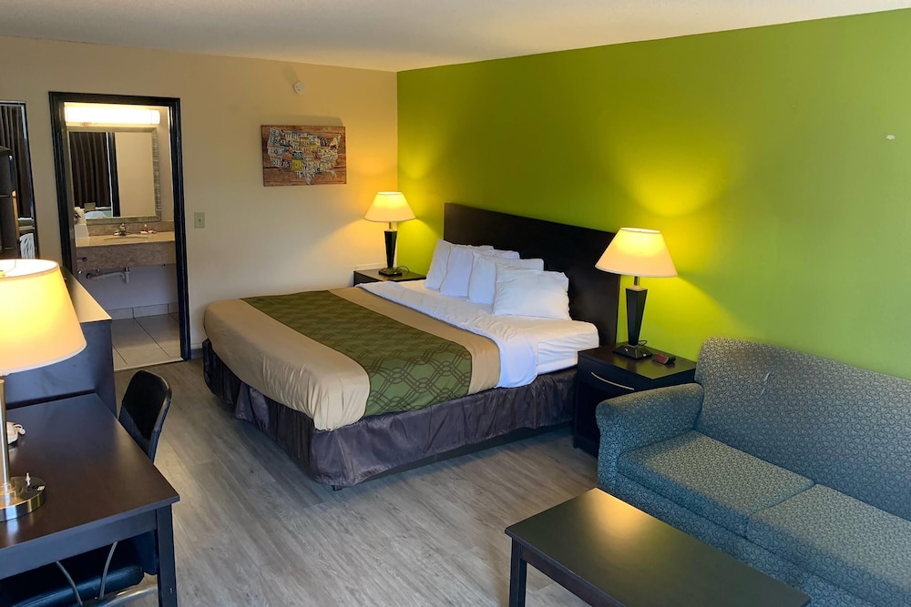 Days Inn by Wyndham Harrisonburg 30/53