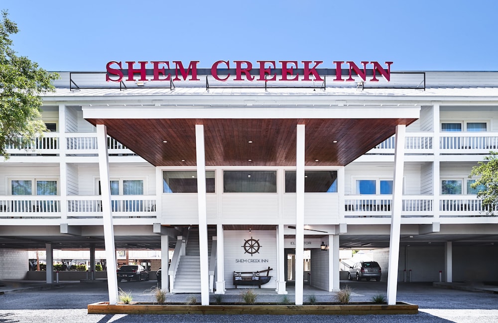 Shem Creek Inn 1/37