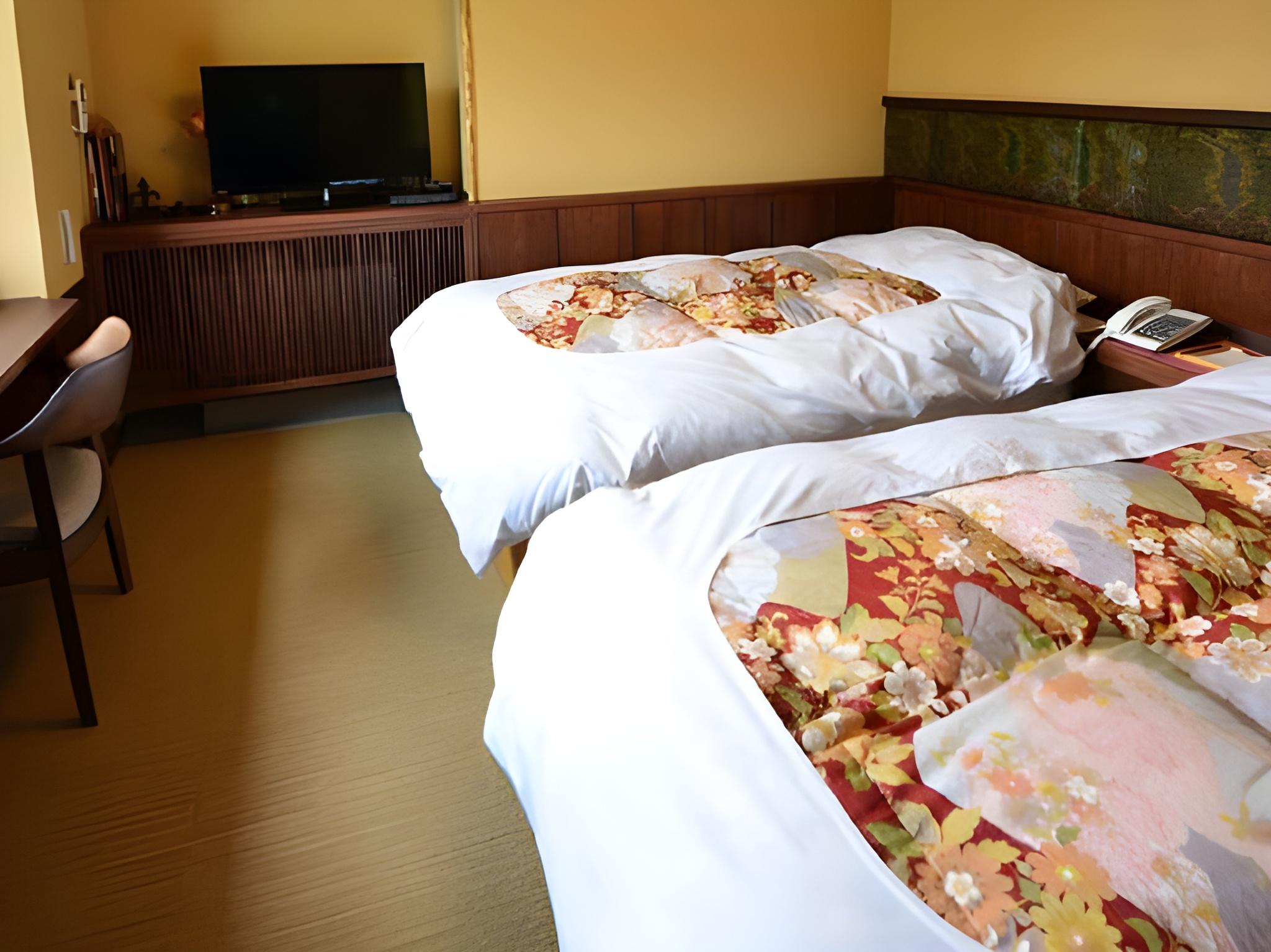 Standard, Twin Beds, No Bathroom