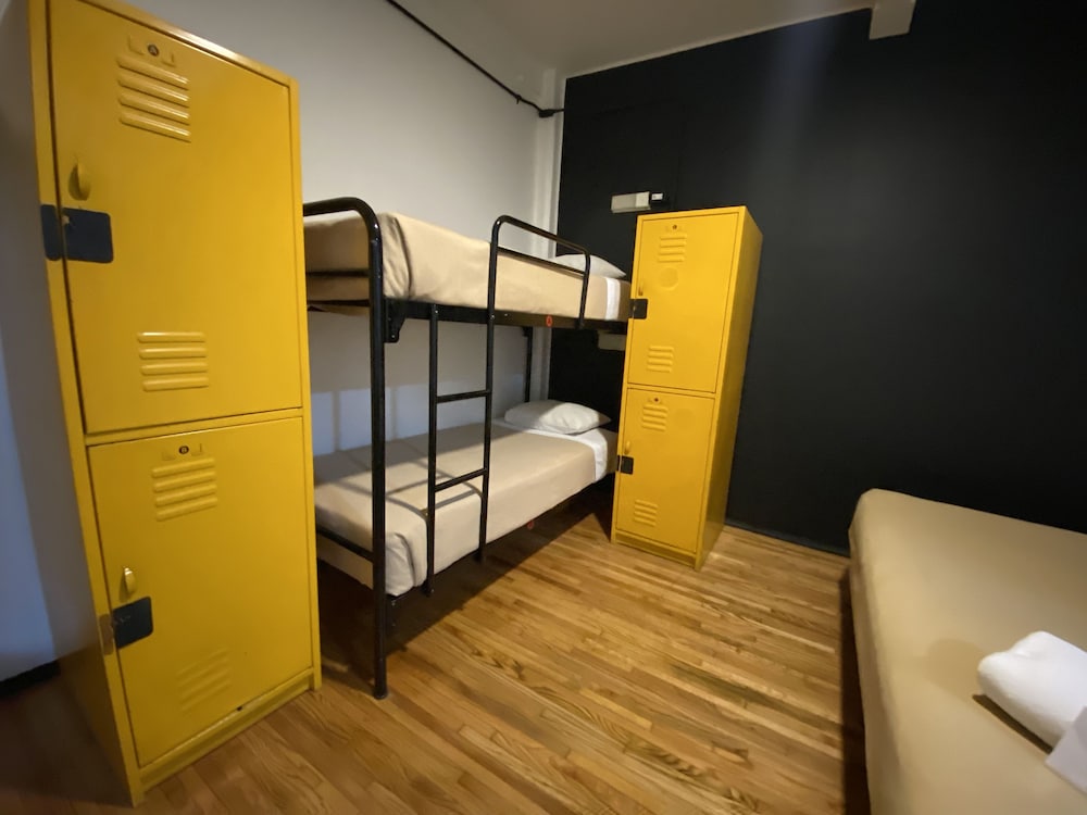 Hostel Mundo Joven Catedral 32/50