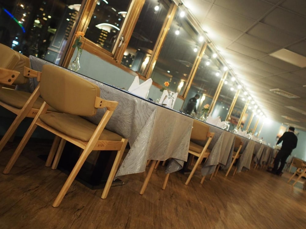 Bitan Hotel 45/61
