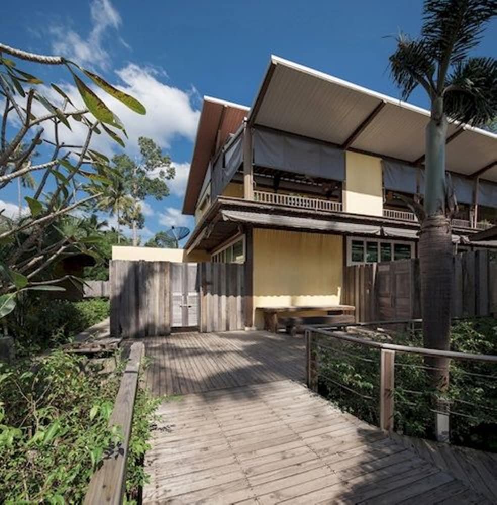 Gajapuri Resort Spa 9/76