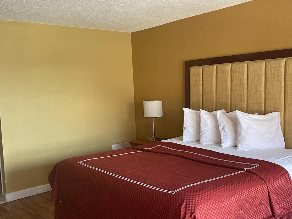 Rodeway Inn 15/58