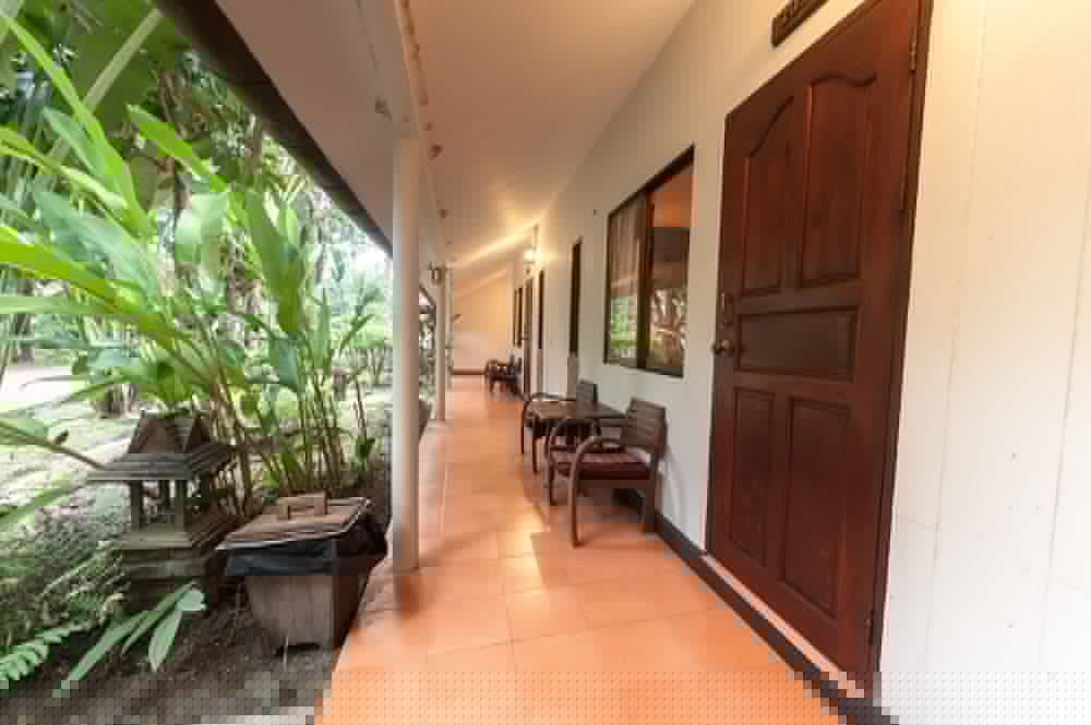 RUEN ARIYA RESORT 40/76