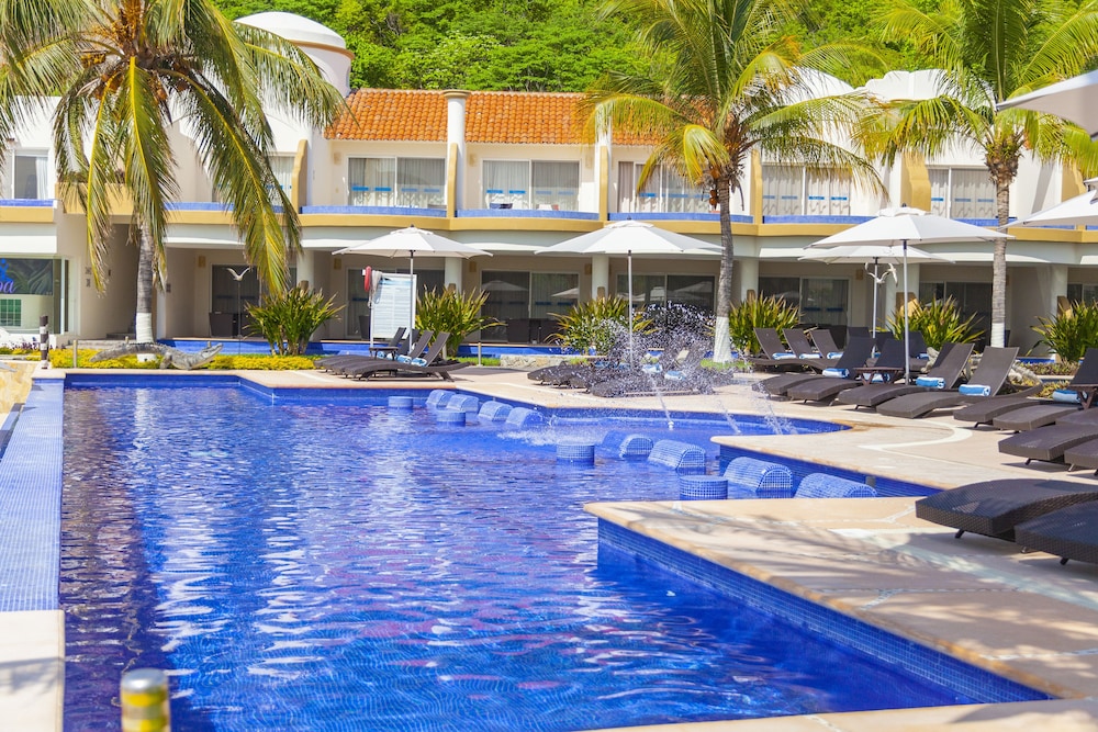 Quinta Bella Huatulco 3/70