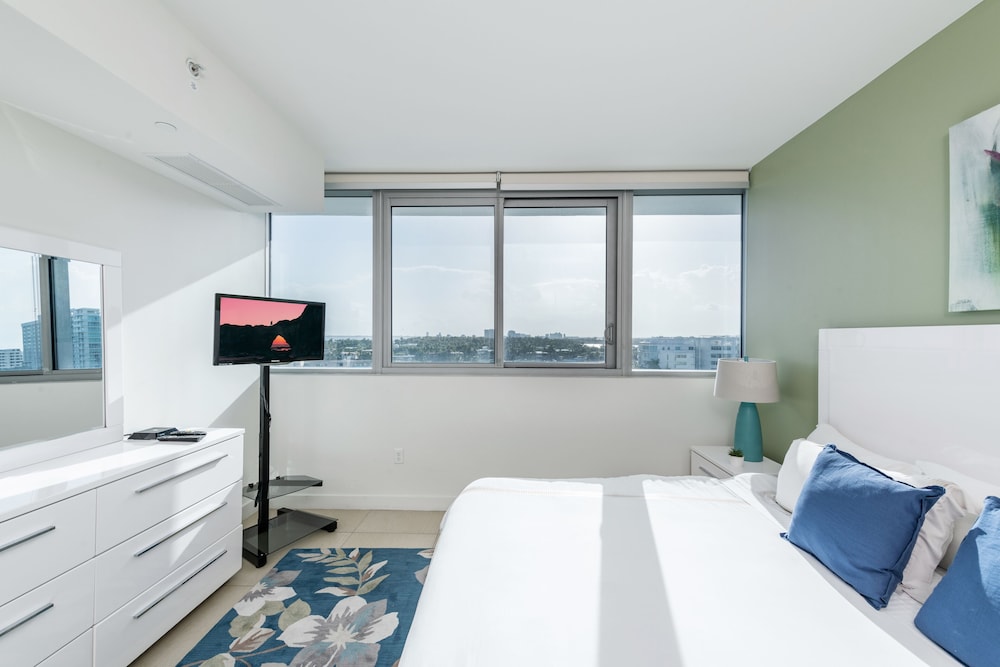 1 BEDROOM, LUXURY, APARTMENT, CITY VIEW, BALCONY