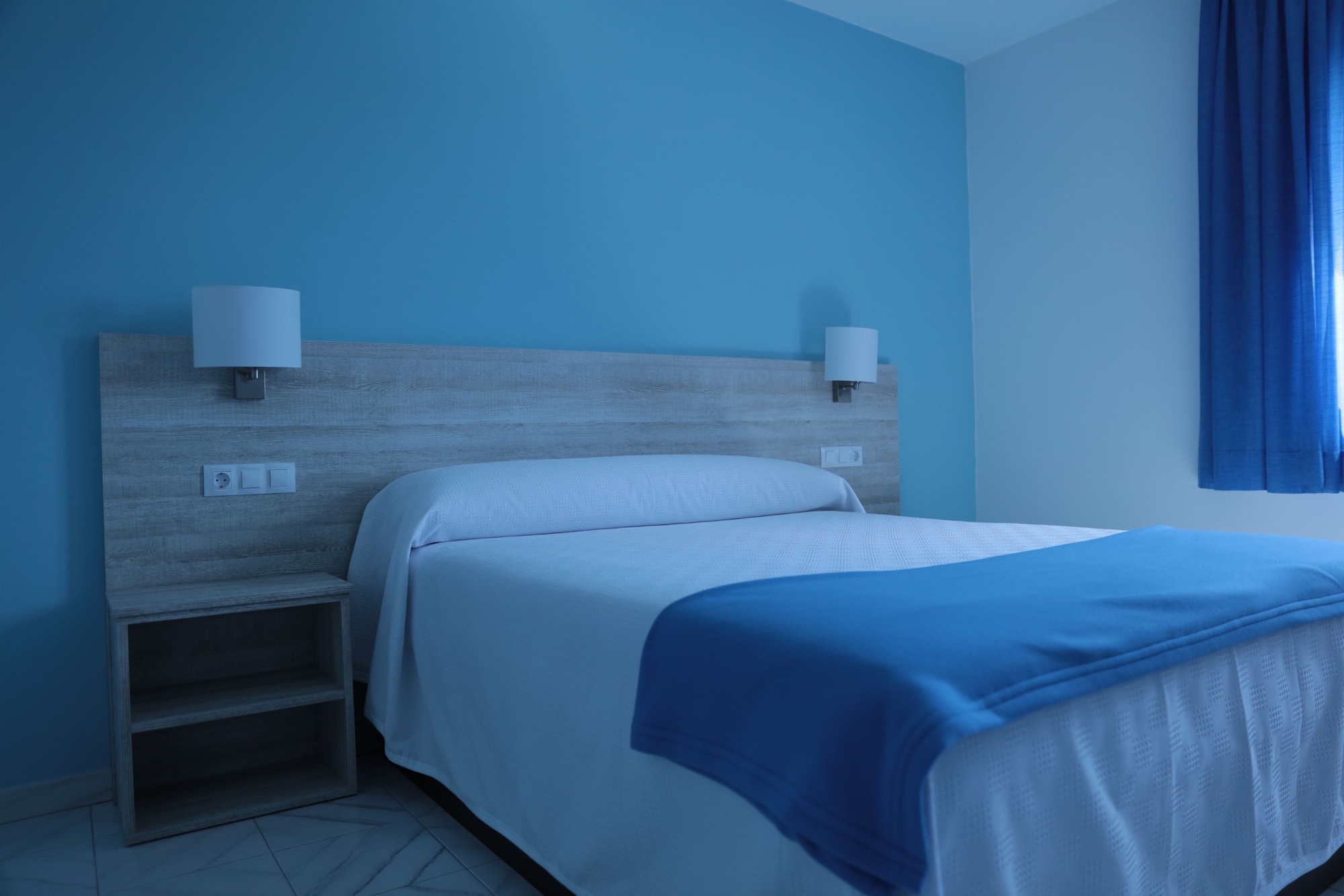 Room, Twin Beds, Sea View