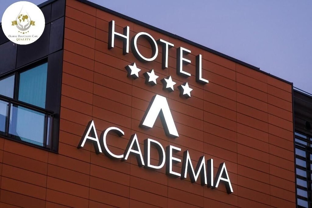 Academia 2/66
