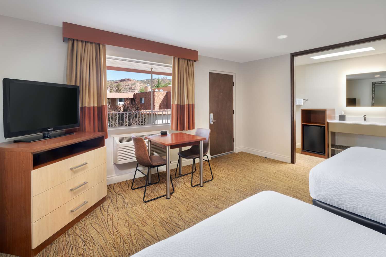 غرفة بسريرين كوين، Best Western Red Hills 2/3