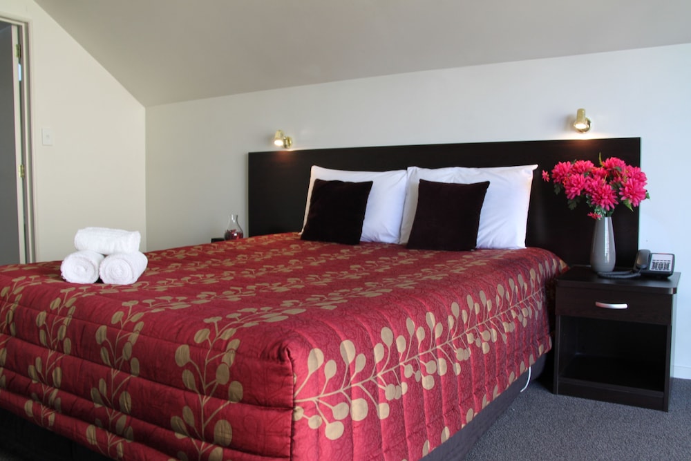 Alcala Motor Lodge 22/70
