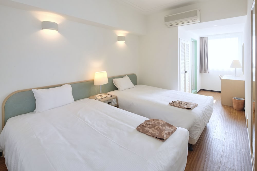 Hotel Mahaina Wellness Resort Okinawa 7/25