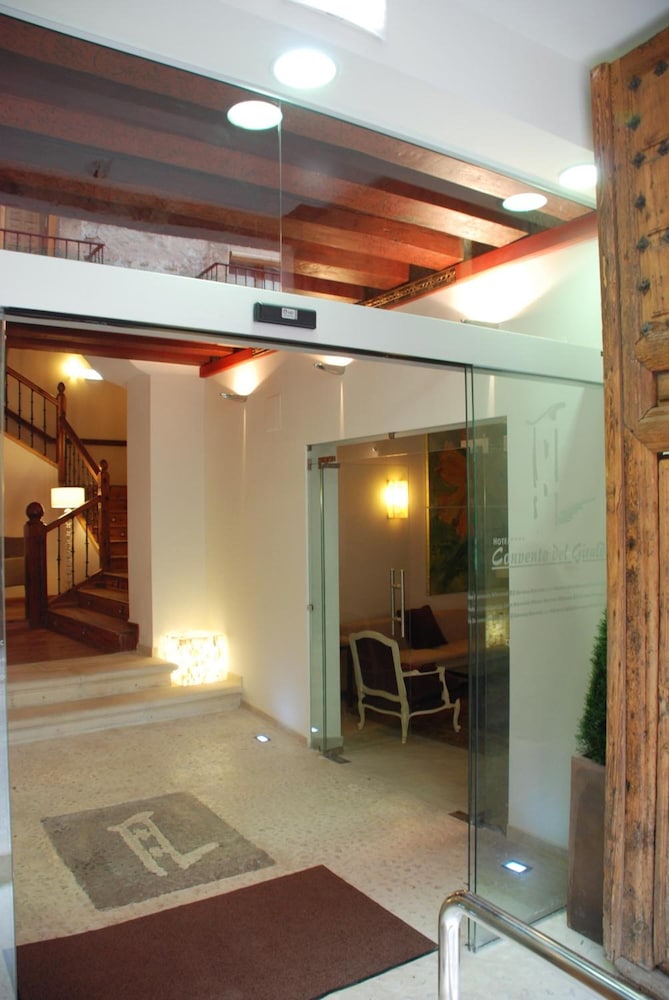 Hotel Convento del Giraldo 6/70