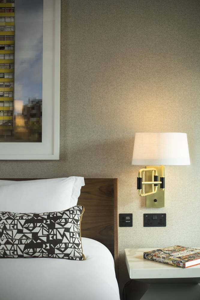 Autograph Collection Bankside Hotel 11/48