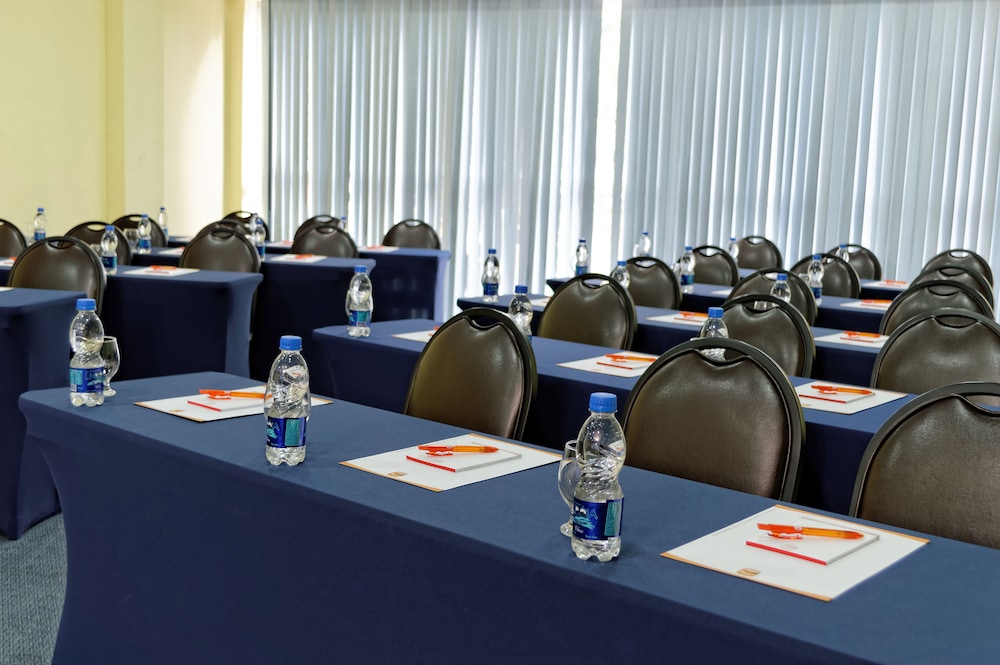 Sables Hotel Guarulhos 49/53