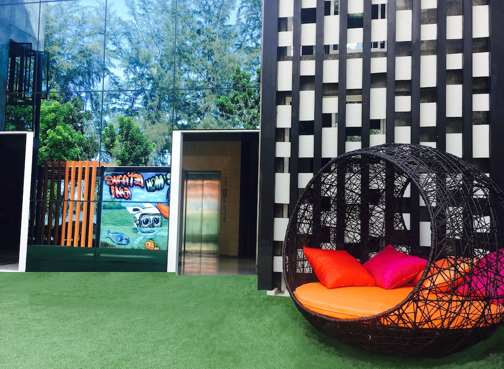Maneetel Krabi Beachfront 42/50