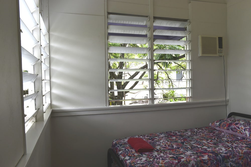 Paradise Travellers Rest 28/50