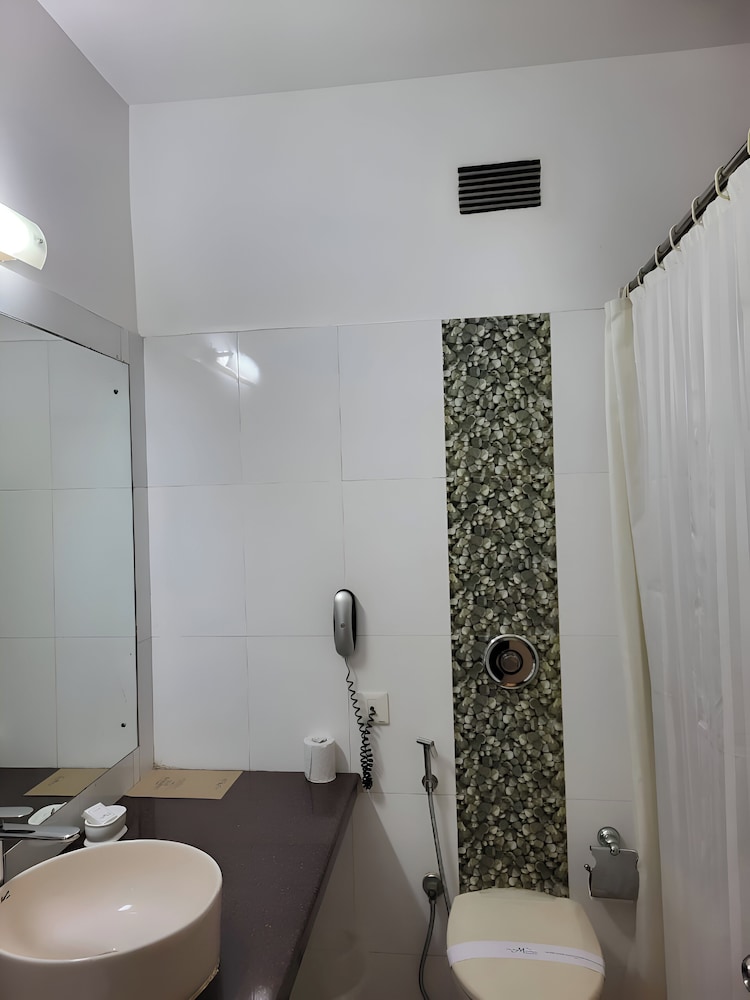 The New Marrion Hotel 44/44