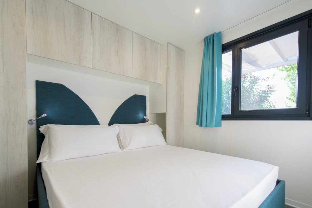 Room at Camping Fontanelle, MONIGA DEL GARDA