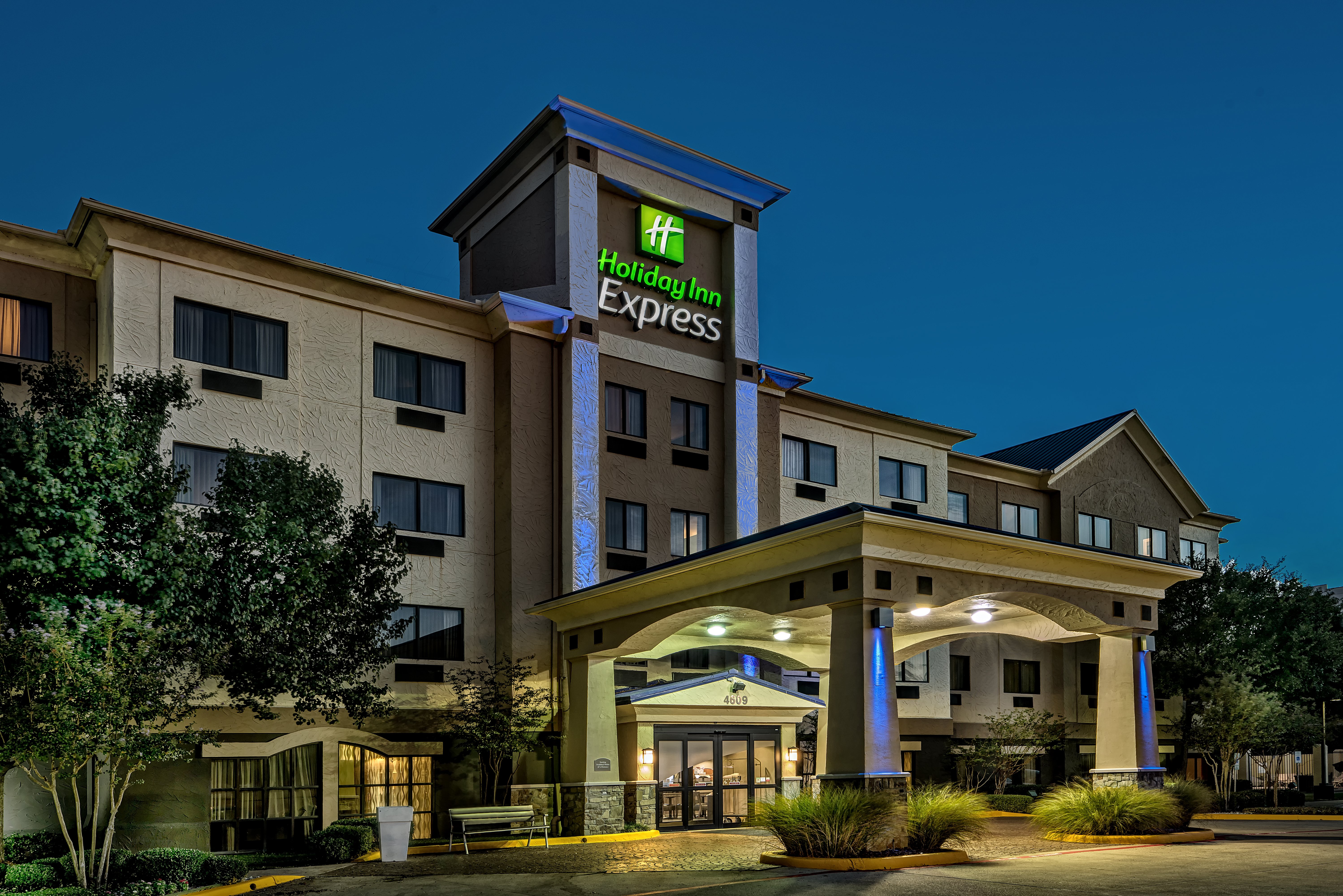 Holiday Inn Express Hotel And Suites Fort Worth Southwest I 20 2/56