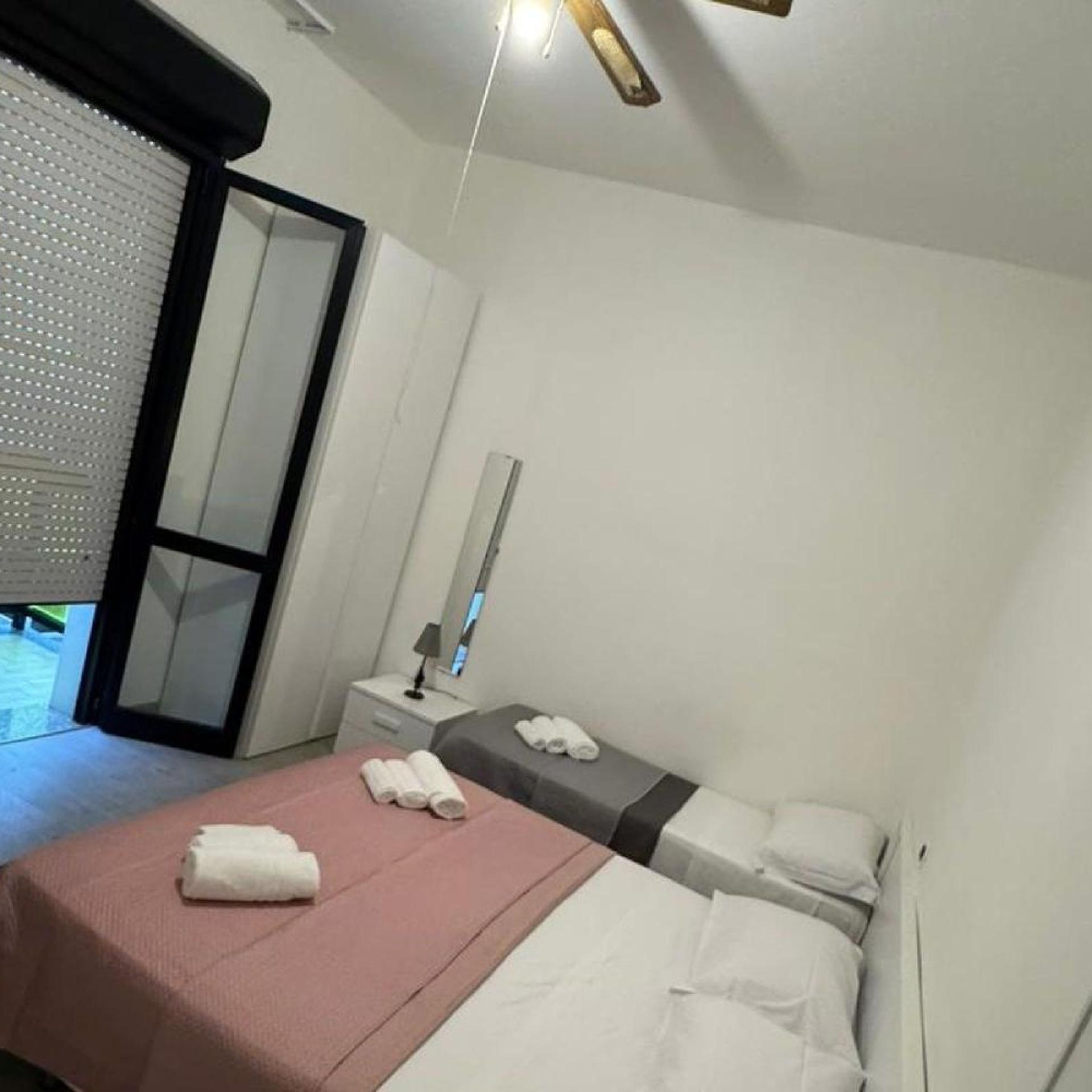 غرفة ثلاثية اقتصادية، Hotel Bologna 6/7