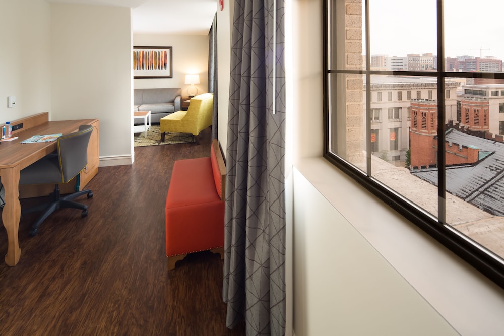 Hotel Indigo Baltimore Downtown 56/70