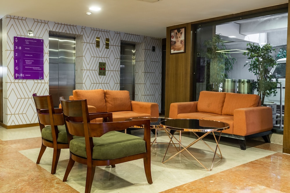 3 BY OYO Nami Residency Ahmedabad 19/25