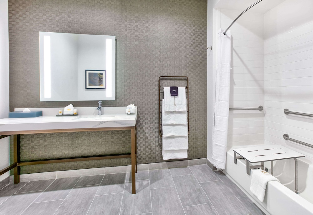 La Quinta Inn & Suites by Wyndham Terrell 23/41
