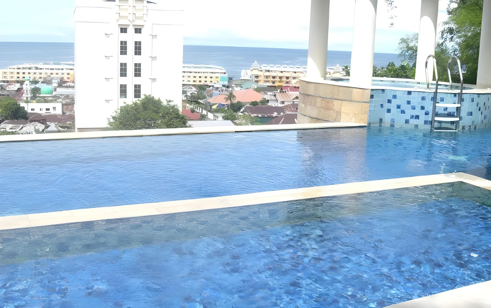 Minahasa Hotel Manado 30/31