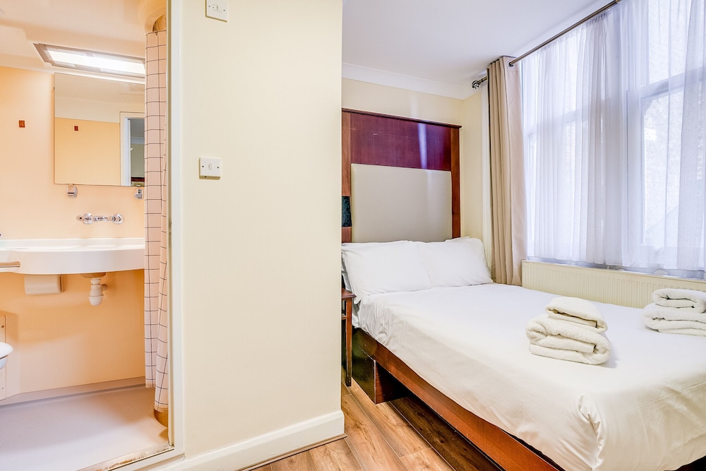 Astoria Hotel 20/42