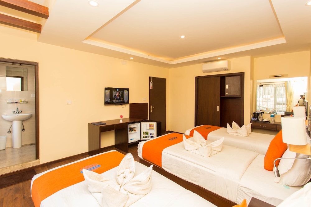 Hotel Jay Suites 28/75