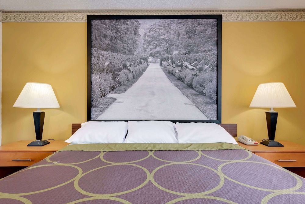 Super 8 By Wyndham Allentown 13/21