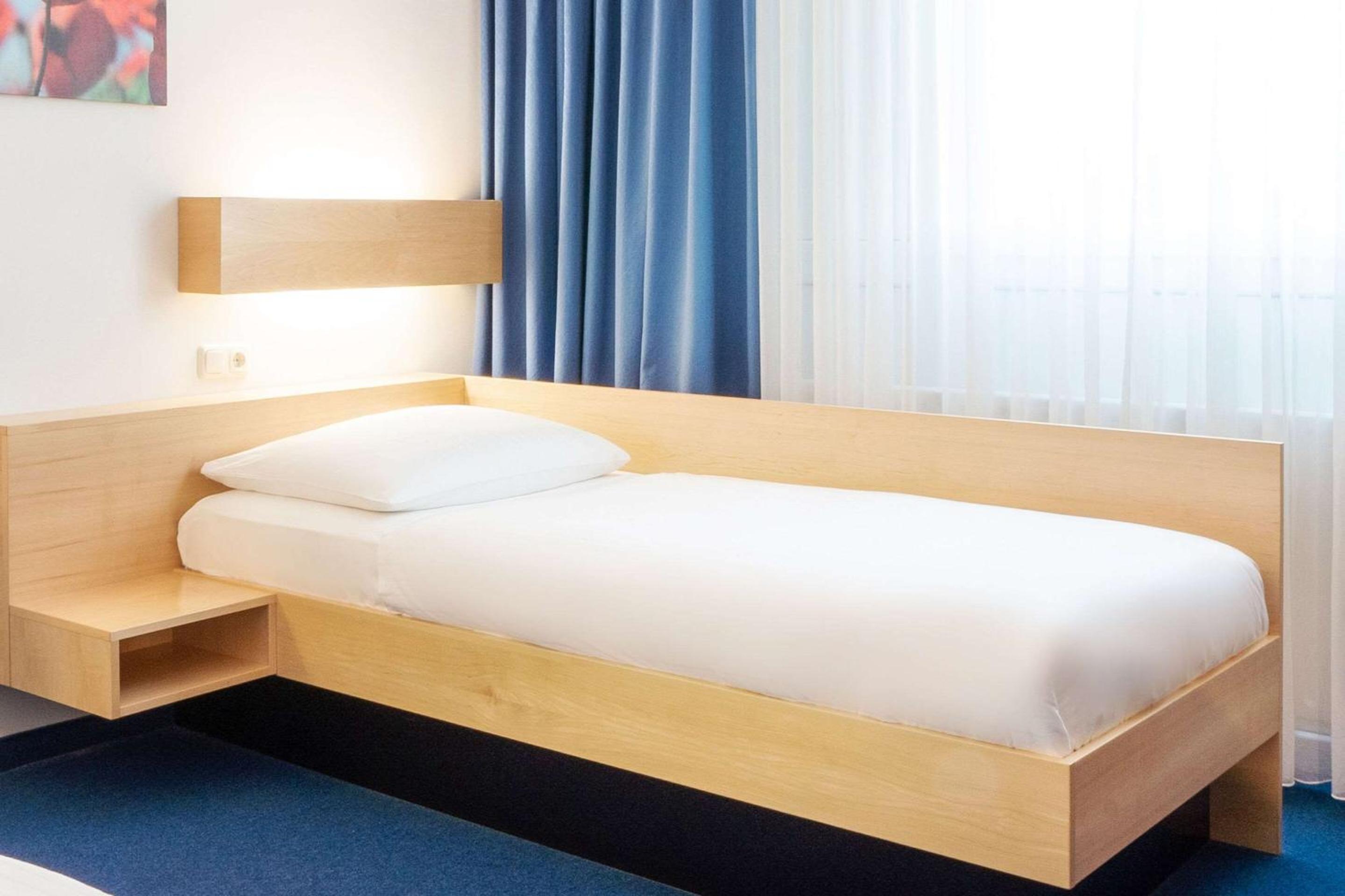 غرفة قياسية بسريرين منفصلين، Comfort Hotel Atlantic Muenchen Sued 2/3
