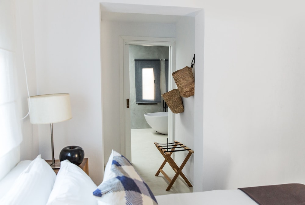 Ostraco Suites 23/75