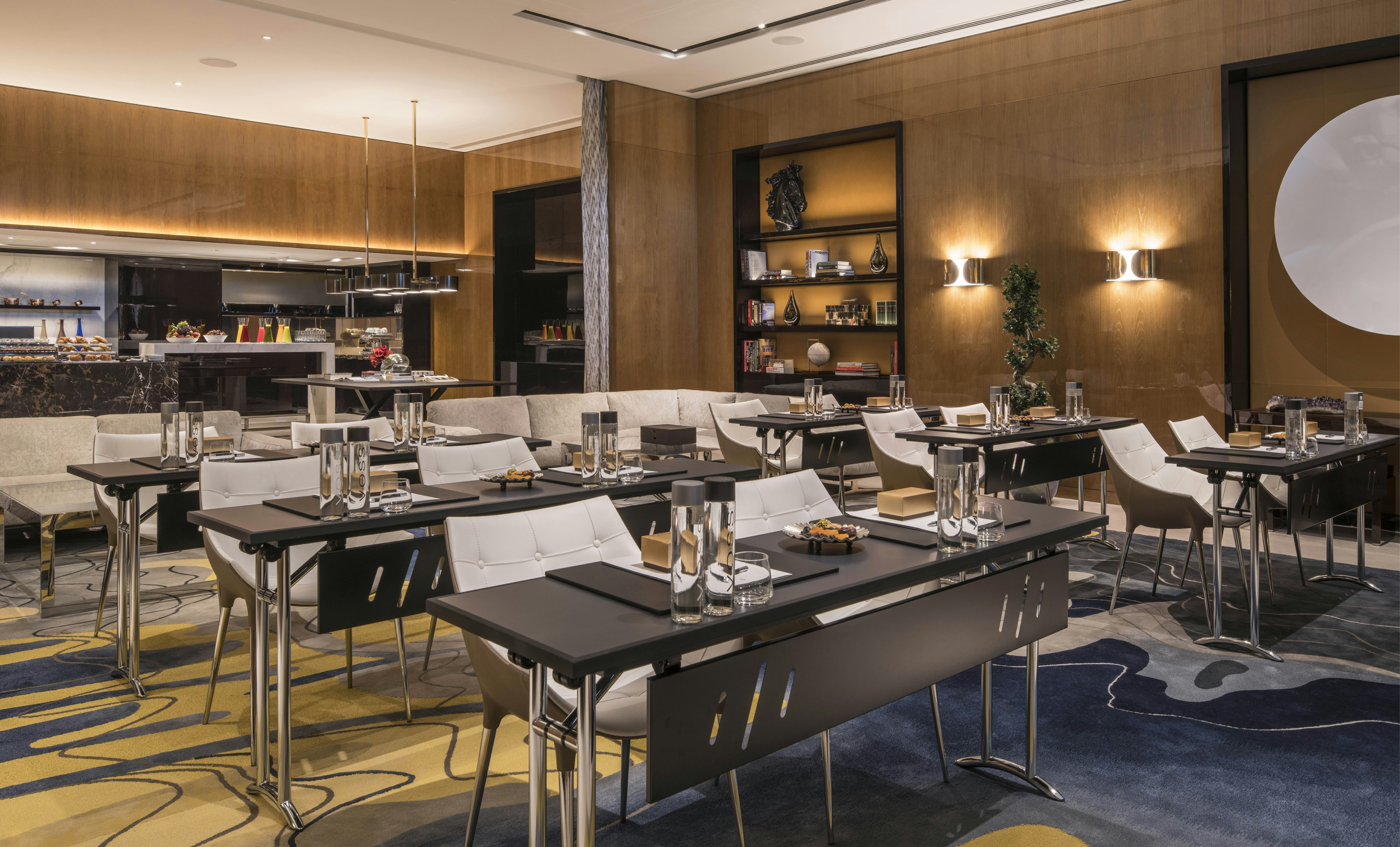 Four Seasons Hotel Dubai International Financial Centre 66/86