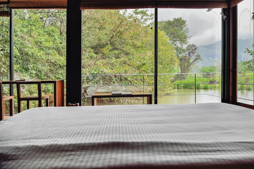 Kalundewa Retreat 19/65