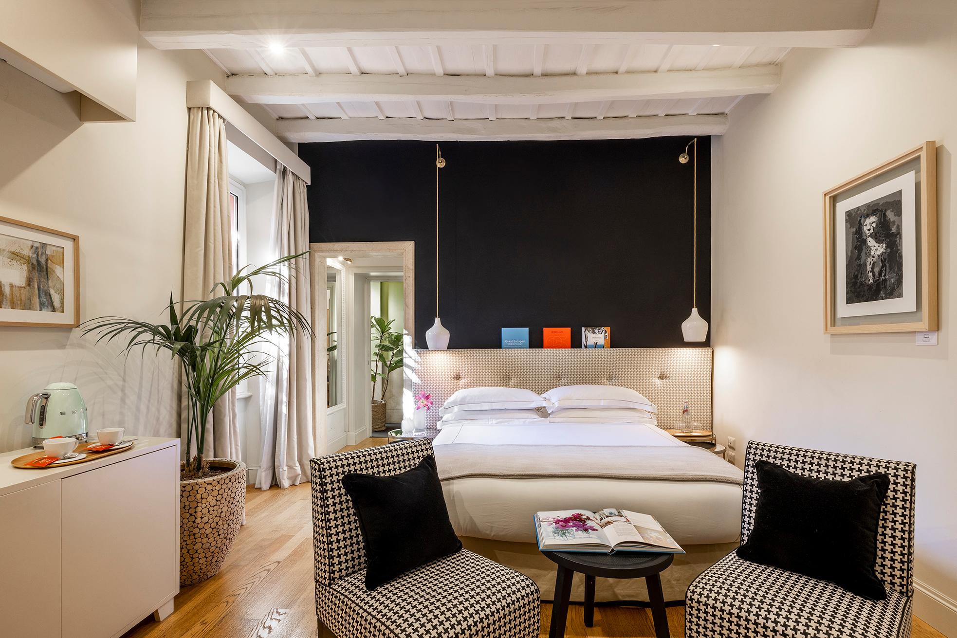 Junior Suite, Queen Bed, Sofa