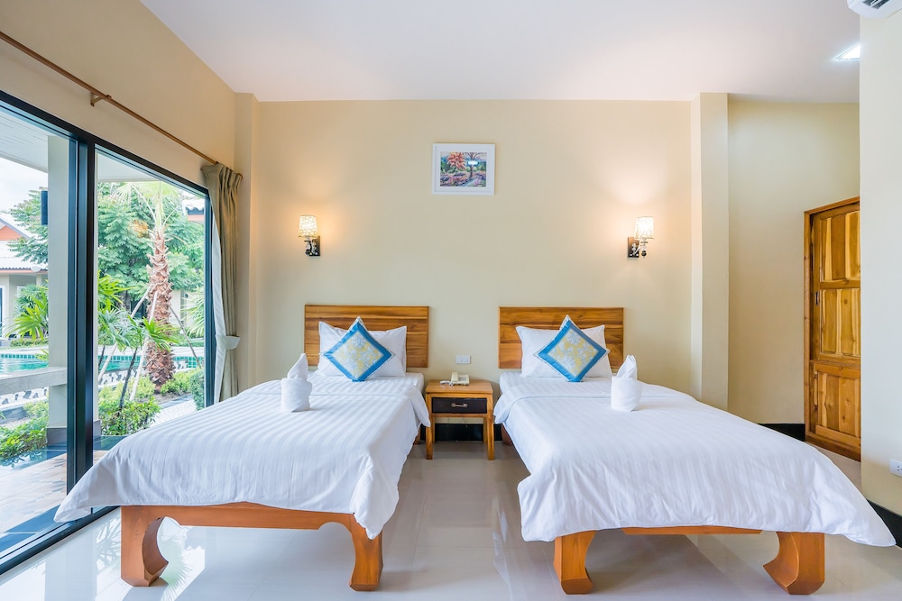 Tontan Resort Cha Am 10/45