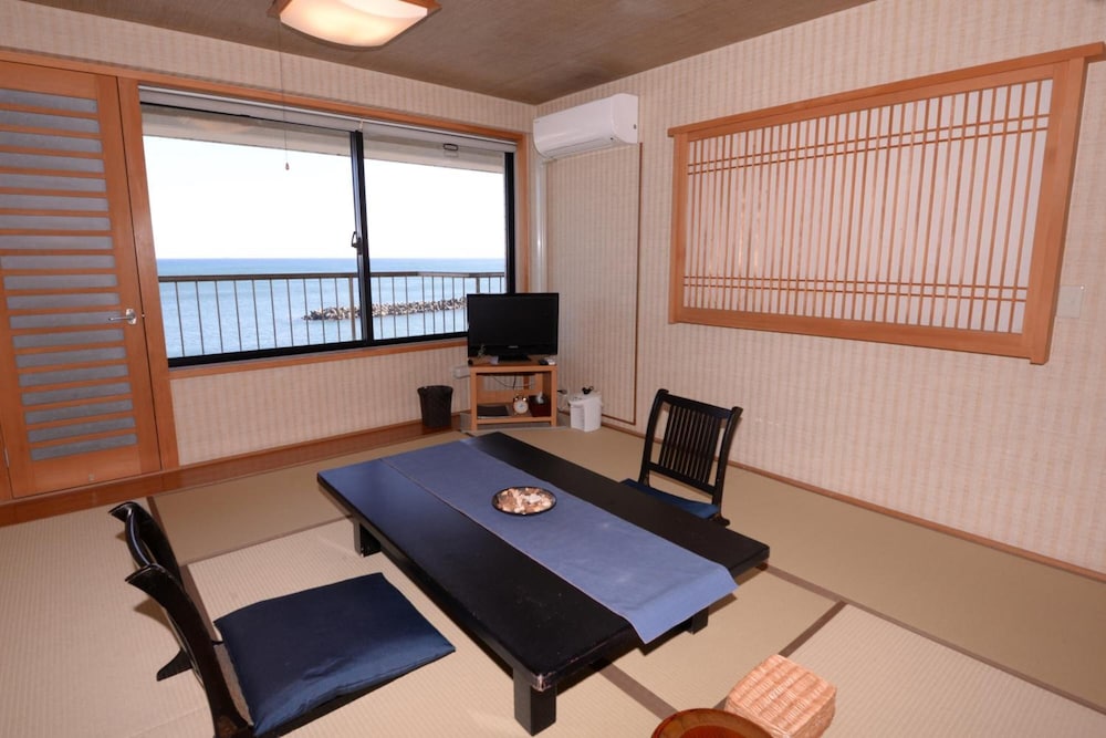 Isohara Seaside Hotel 30/44