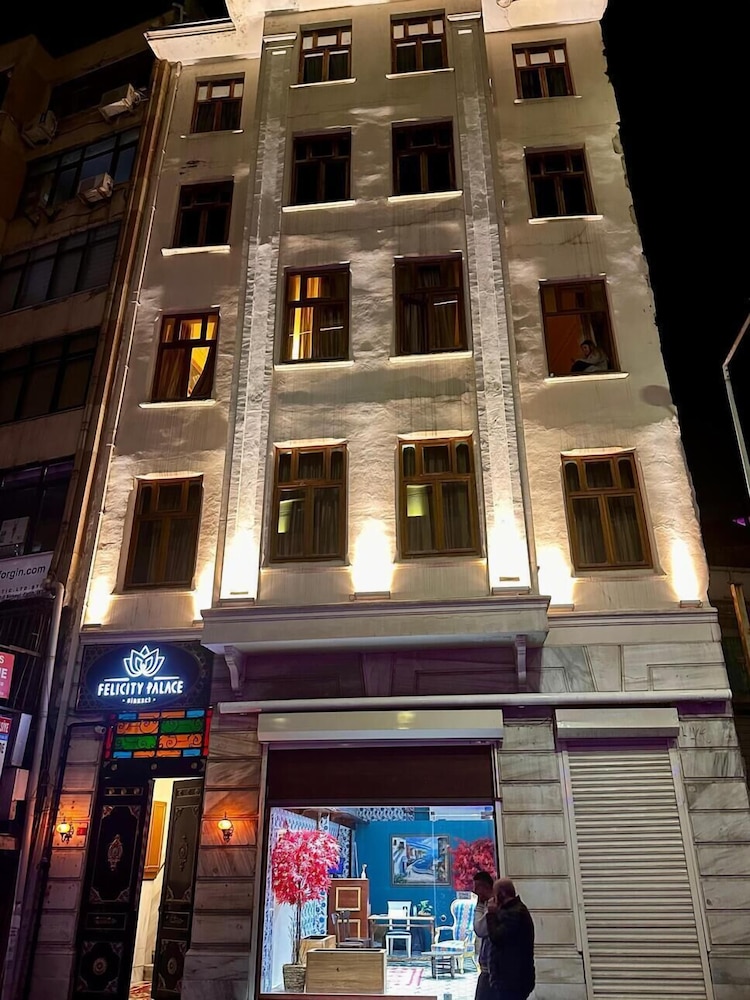 Felicity Palace Sirkeci 1/47