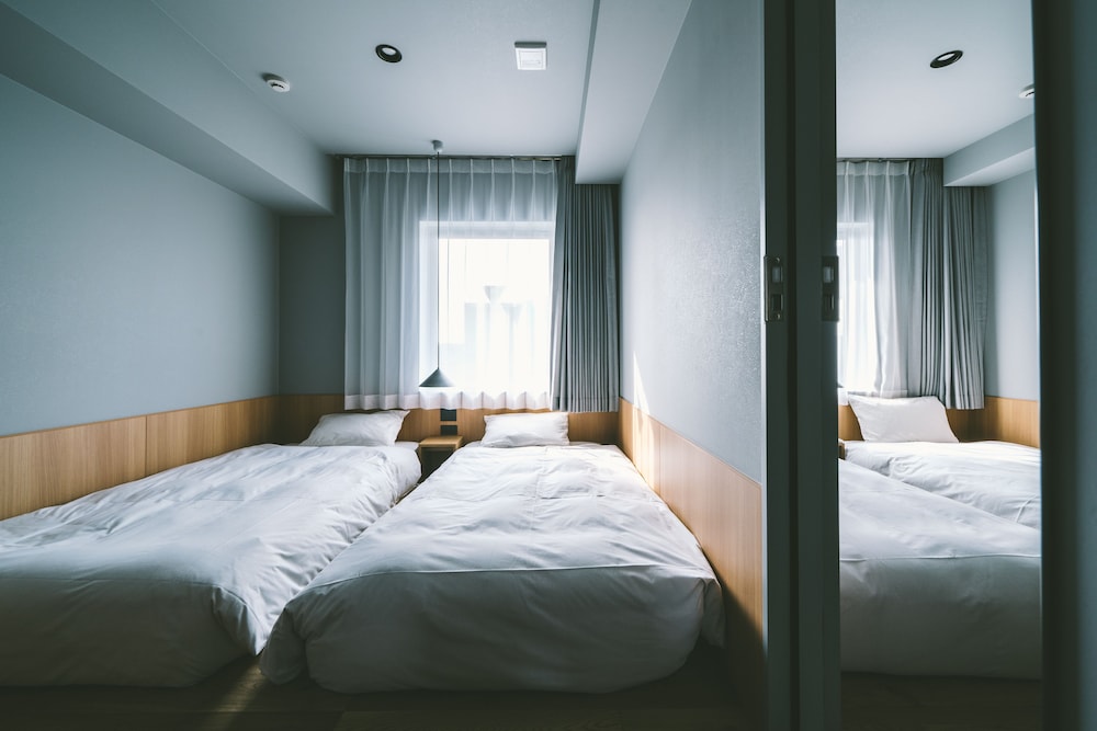 LANDABOUT TOKYO 16/55