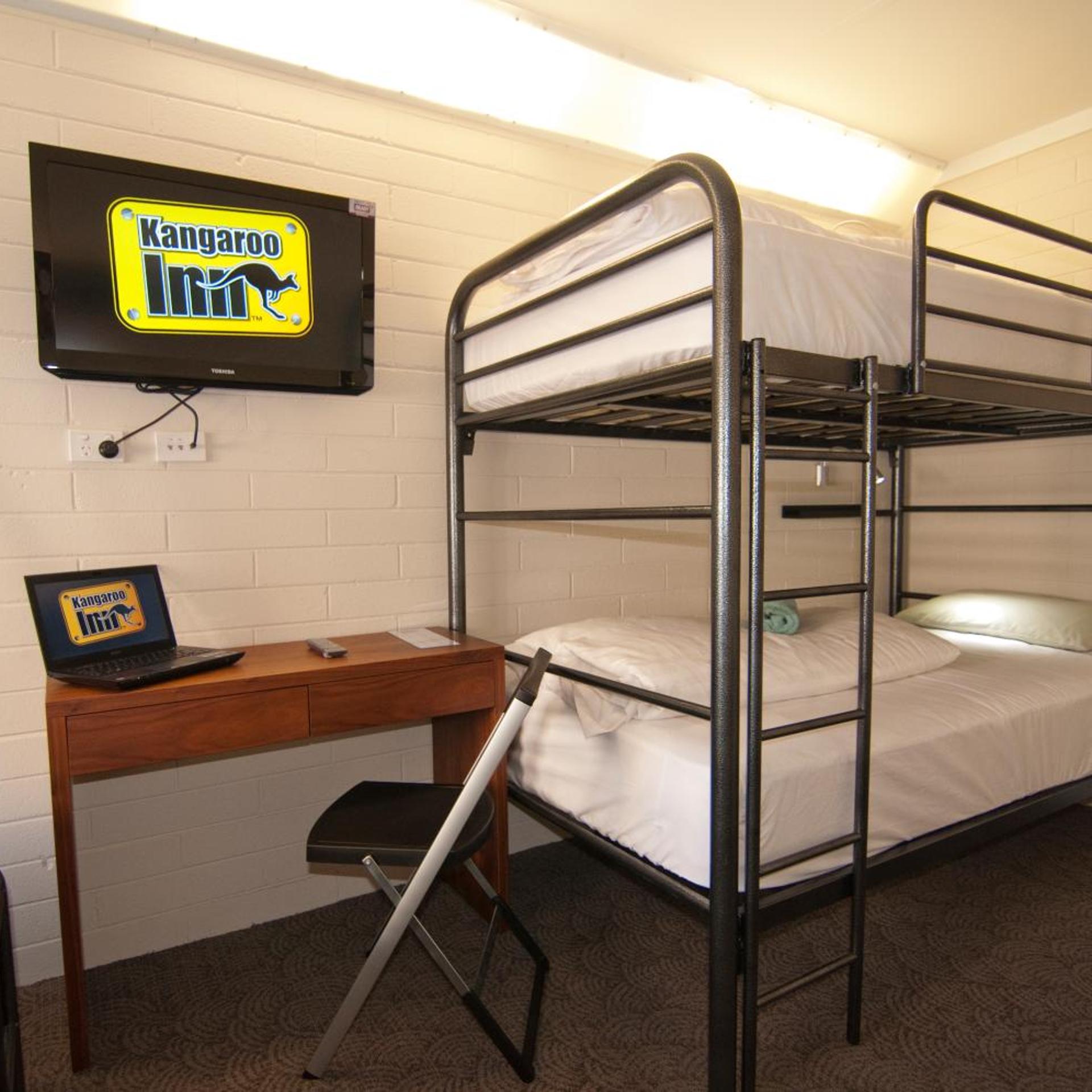 Kangaroo Inn 37/50