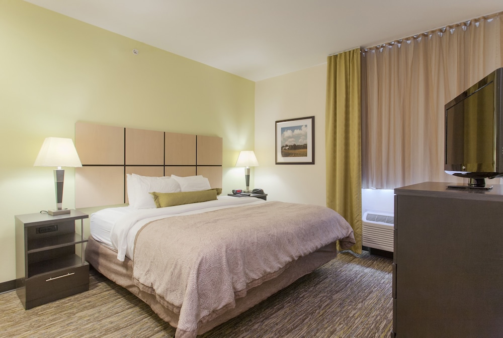 CANDLEWOOD SUITES SAN MARCOS 17/71