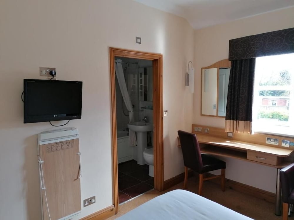 The Queensgate Hotel 4/35