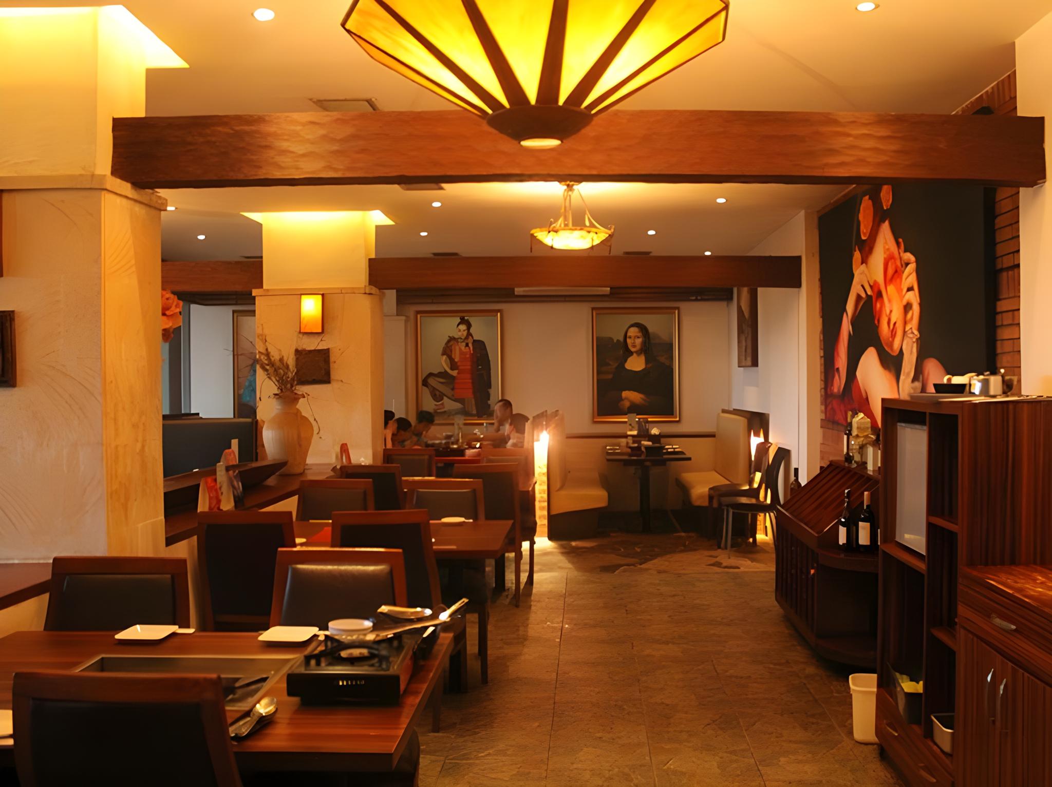 Sama Sama Suites and Restaurant 7/19