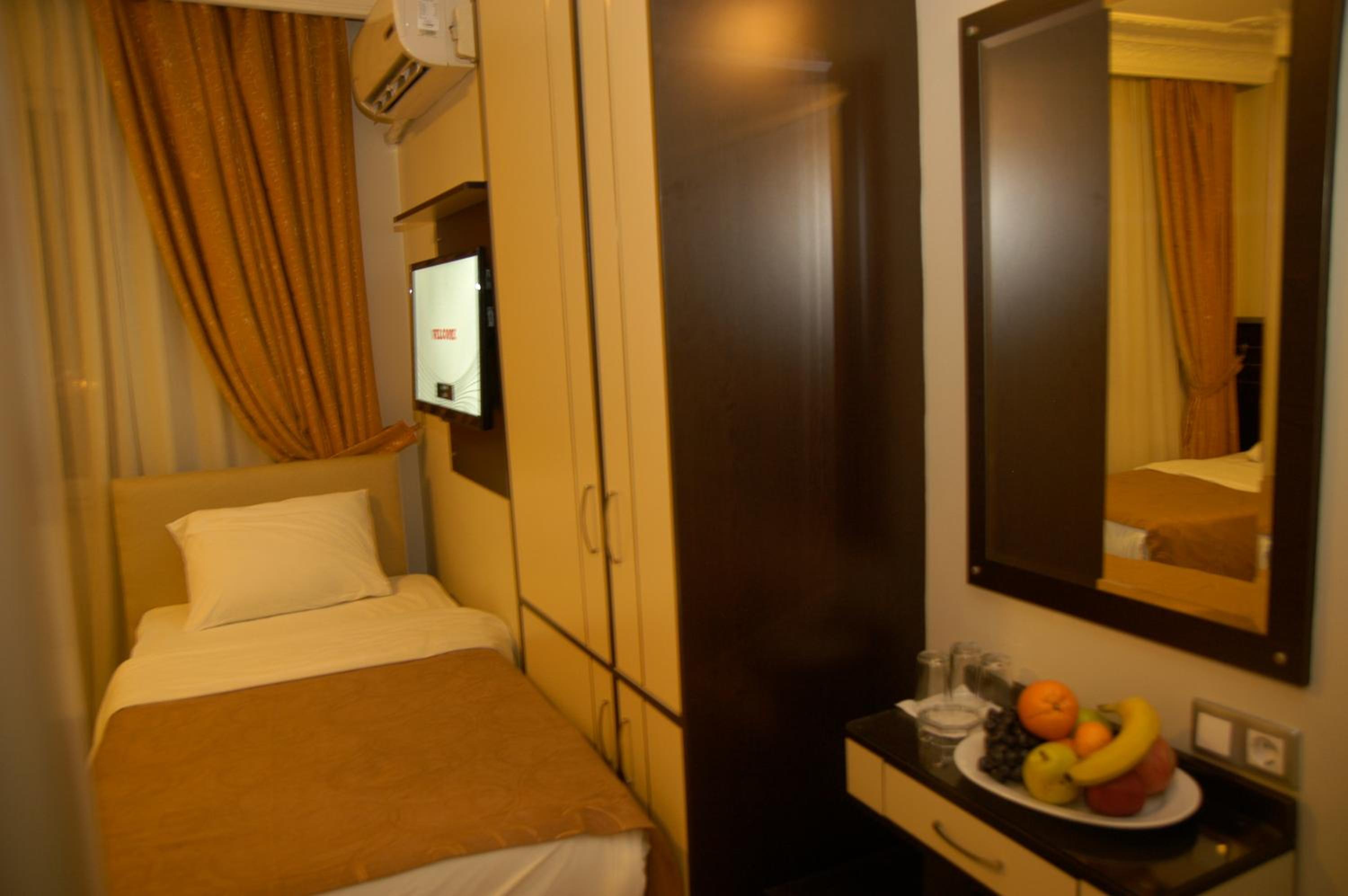 Merdan Hotel 27/48