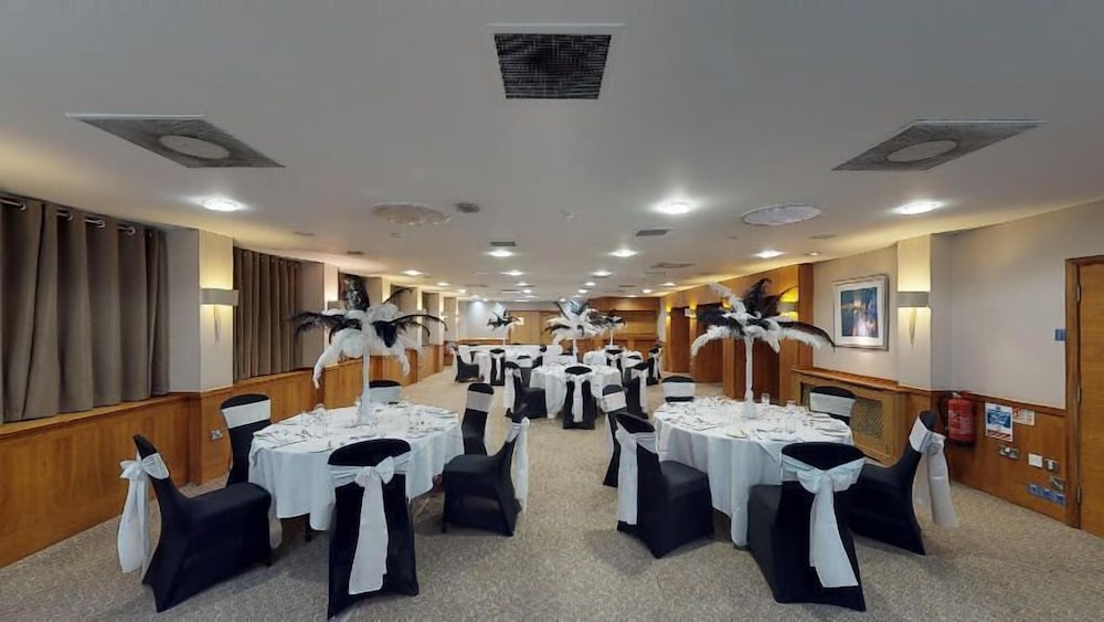 Lea Marston Hotel 26/46